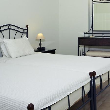 Anniska Hotel Kardhamili Esterno foto