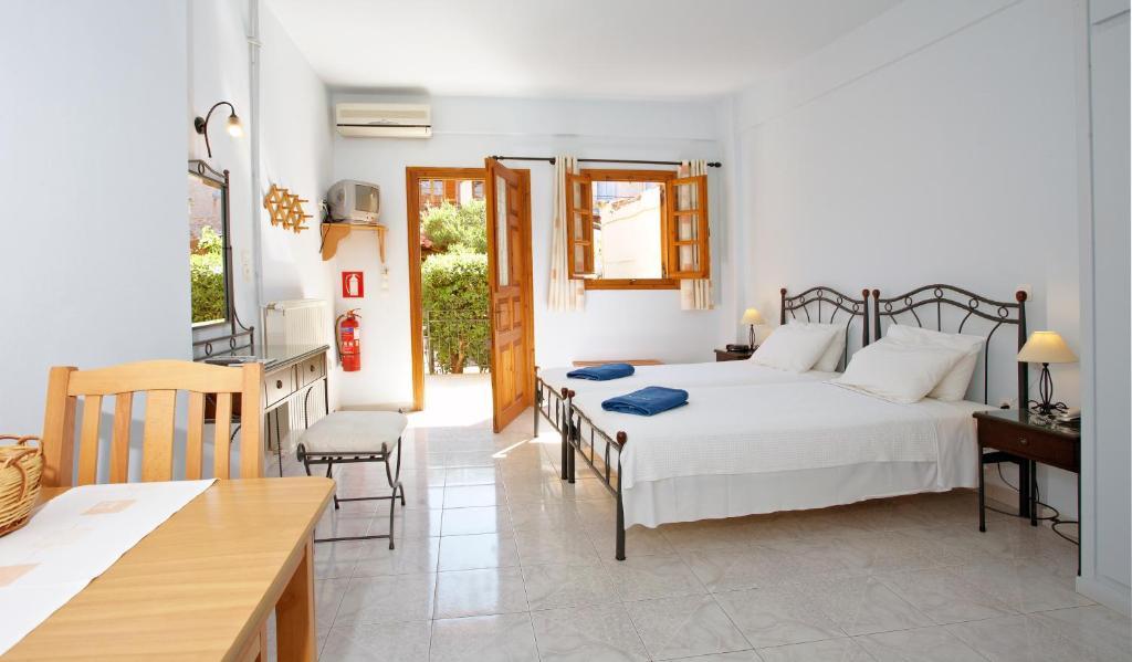 Anniska Hotel Kardhamili Camera foto
